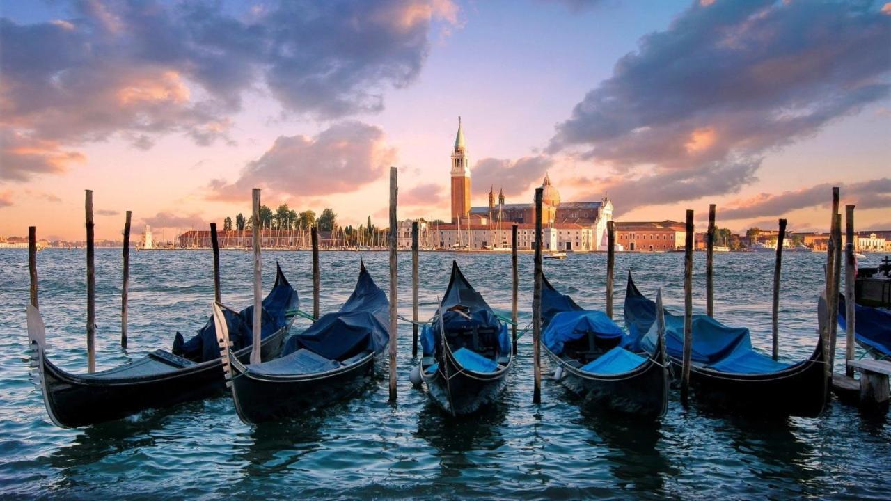 Mirandolina Venice Exclusive Guesthouse ภายนอก รูปภาพ